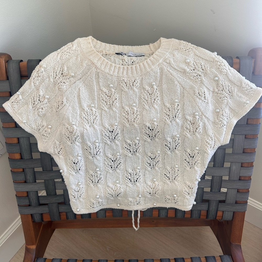 Zara White Knit mini Sweater with Pearls